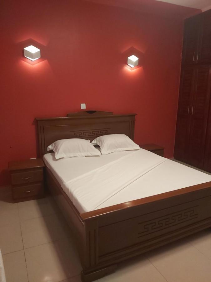 Hôtel Appart B4U Yaoundé Exterior foto