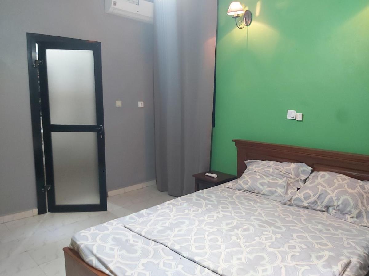 Hôtel Appart B4U Yaoundé Exterior foto