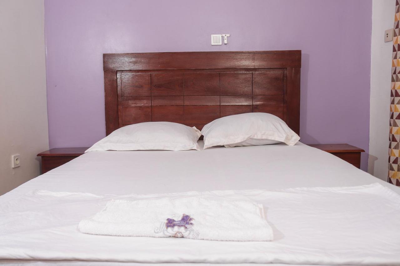 Hôtel Appart B4U Yaoundé Exterior foto